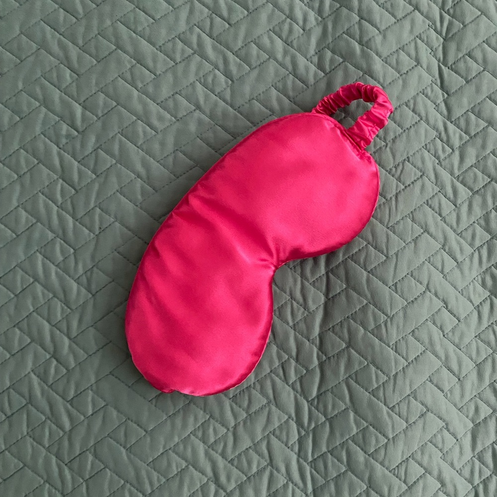 SMUG satin eye mask in pink